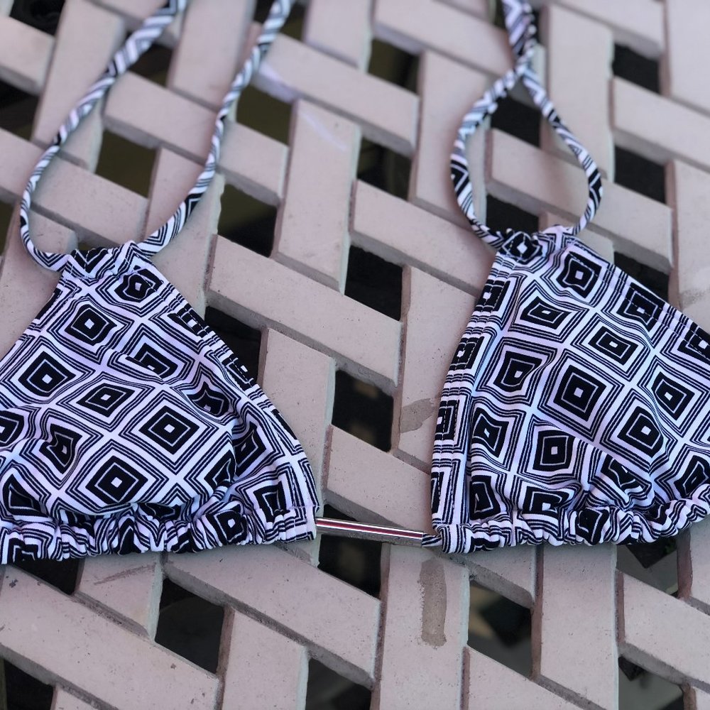 MICHAEL KORS Bikini Top, Sz 4, black / white